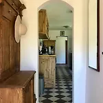 Kleines In Mit Grossem Garten By Interhome 度假居