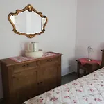 Kleines In Mit Grossem Garten By Interhome