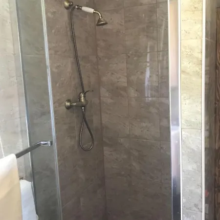 Holiday home Kleines In Mit Grossem Garten By Interhome *