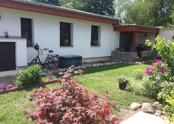 Holiday home Kleines In Mit Grossem Garten By Interhome Rangsdorf