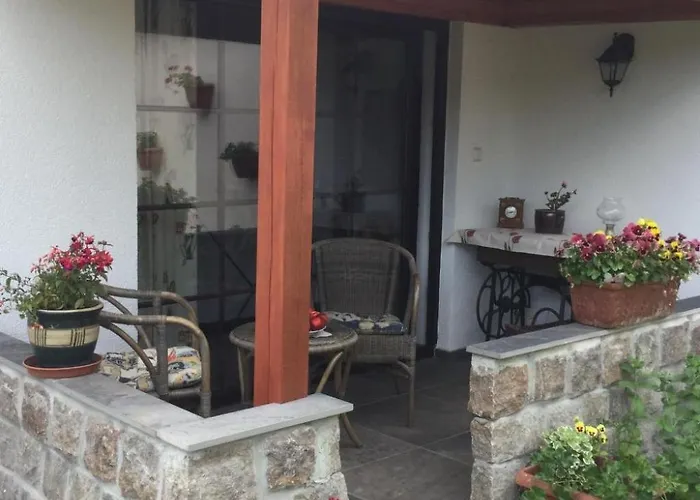 Kleines In Mit Grossem Garten By Interhome Holiday home *